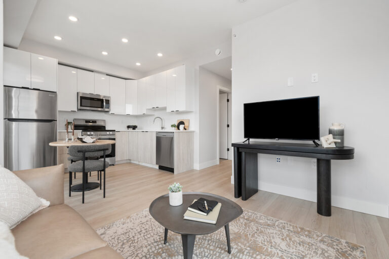 Wellington West – Unit 208